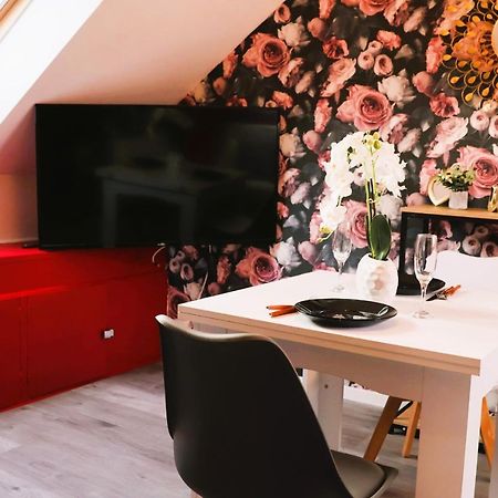 Romantic Studio Eve - Proche Gare - Netflix - Wifi Amiens Kültér fotó