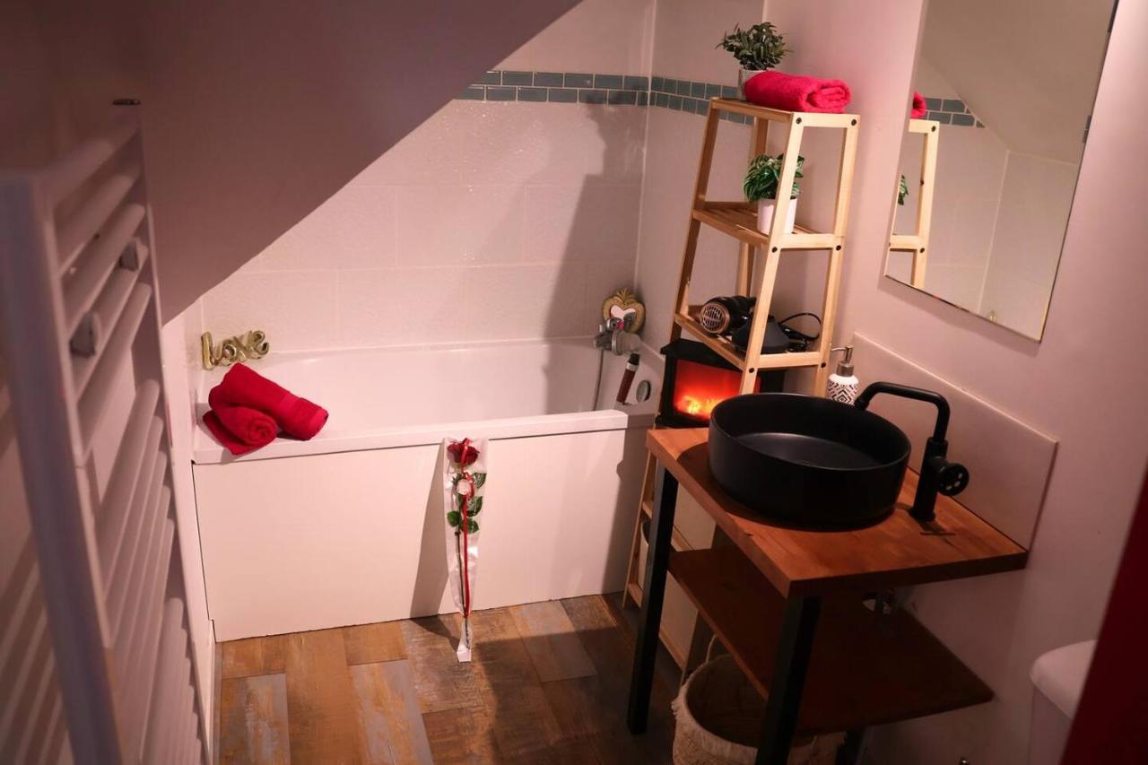 Romantic Studio Eve - Proche Gare - Netflix - Wifi Amiens Kültér fotó